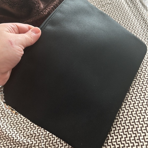 Bvlgari parfums for Alitalia zip up pouch - Picture 4 of 5